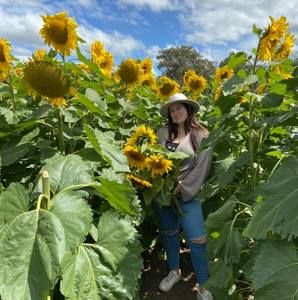 Meet your Posher, Jasmine